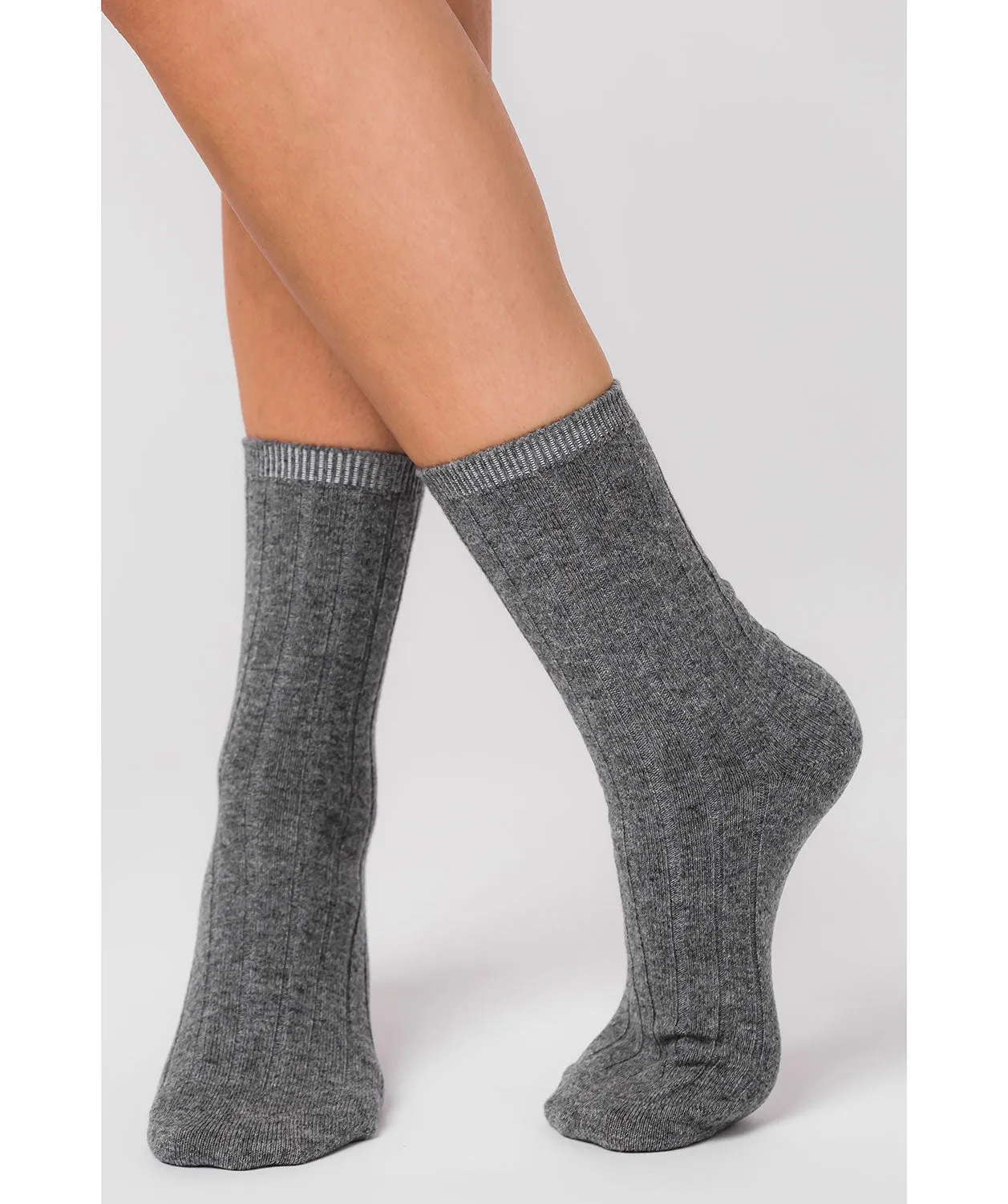 'Cartmel' Grey Cashmere & Merino Wool Ribbed Medium Socks