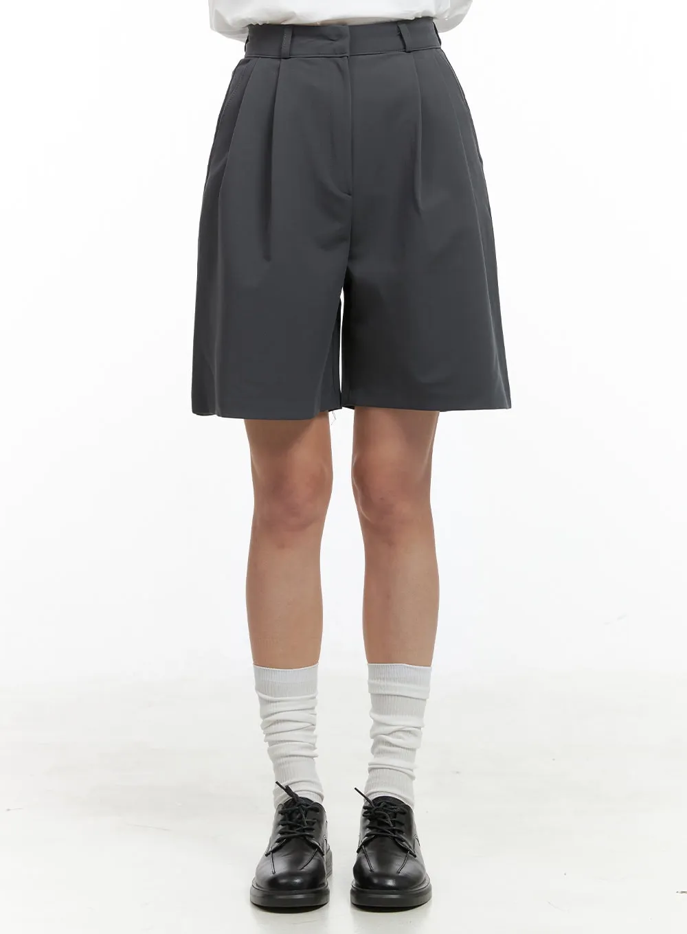 Pintuck Wide Tailored Shorts OG416
