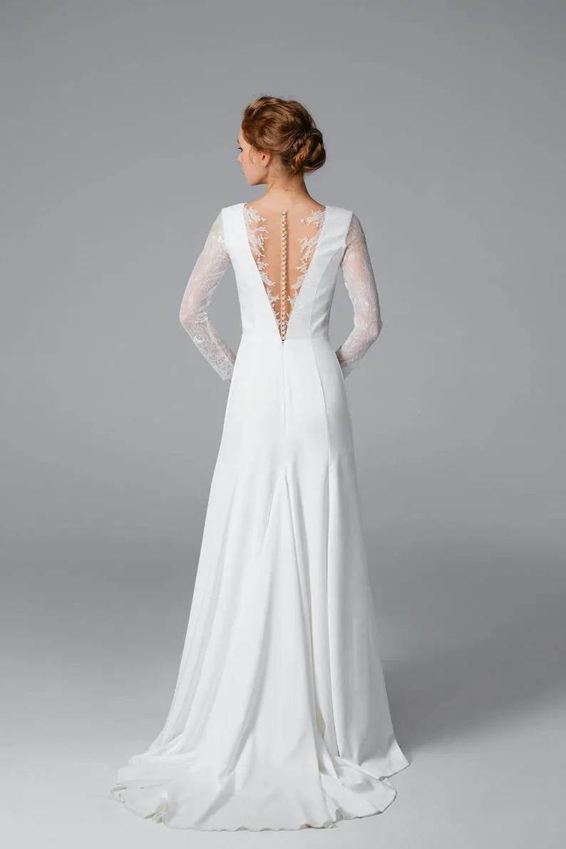 Royal open back  wedding dress Simple lace long sleeve Bridal Gown TN217