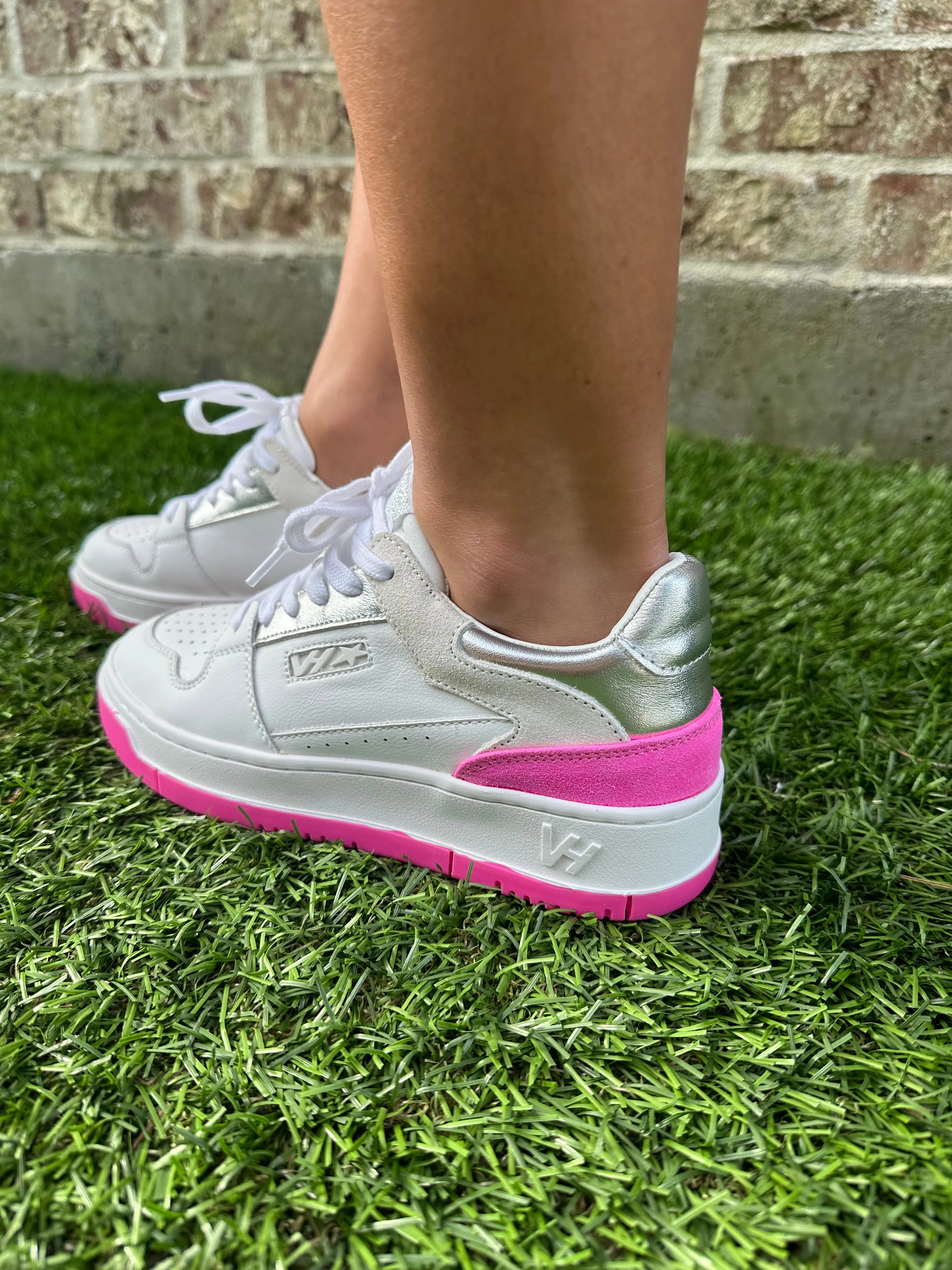 Vintage Havana Finesse 2 Sneakers- Neon Pink