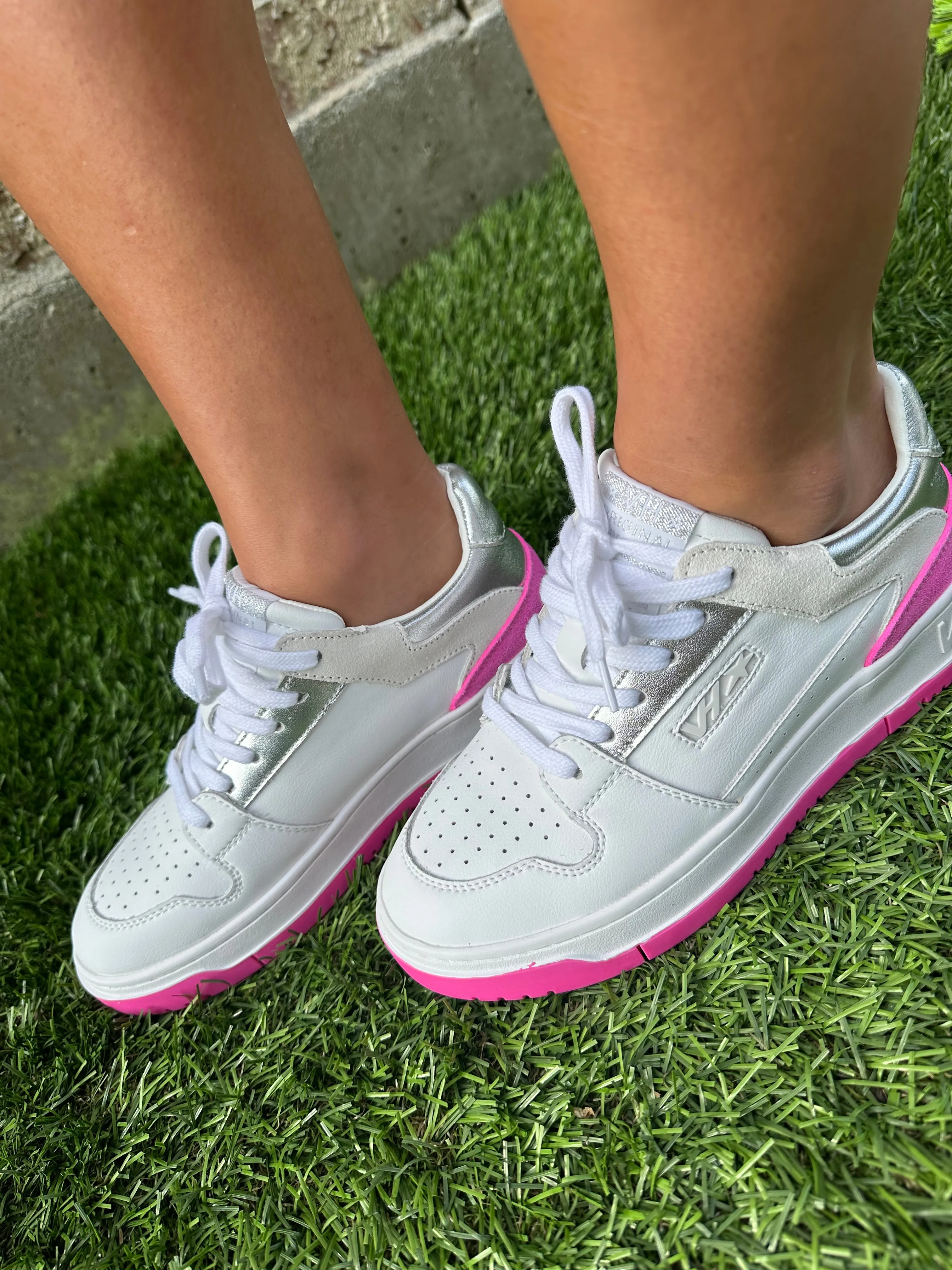 Vintage Havana Finesse 2 Sneakers- Neon Pink